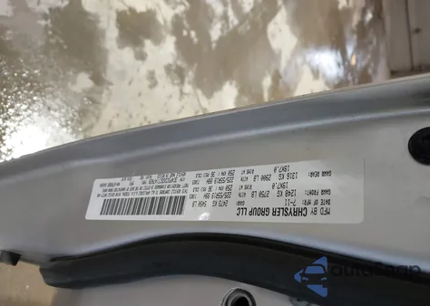 2012 Dodge Journey Crew z USA, uszkodzony, nr VIN 3C4PDCDG5CT147028